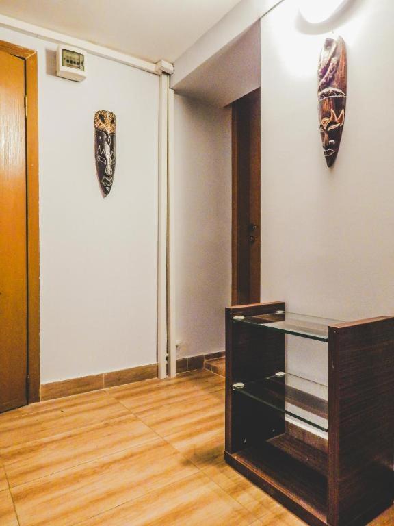 Apartment Center 5 *
