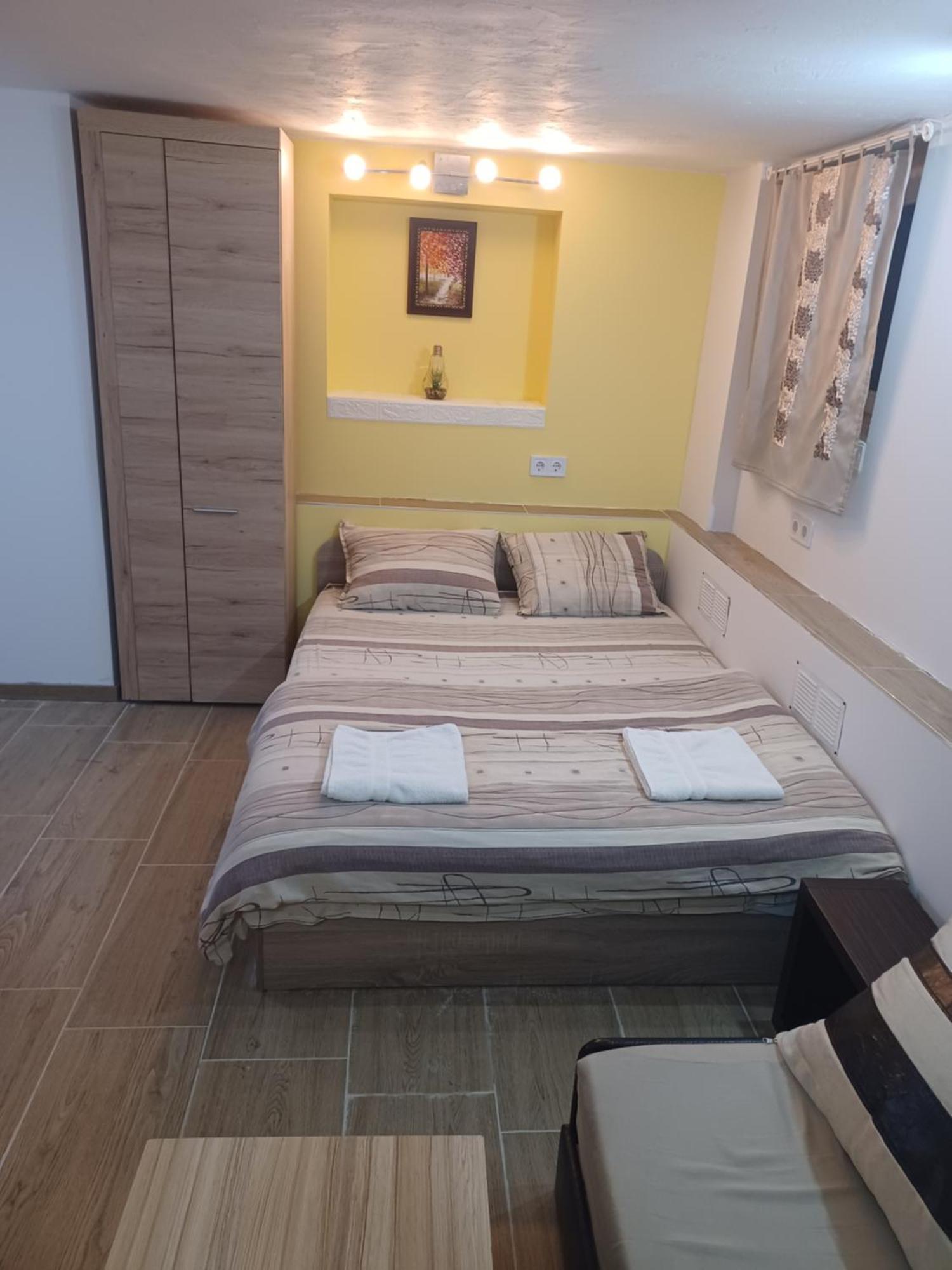 Center 5 Apartment *