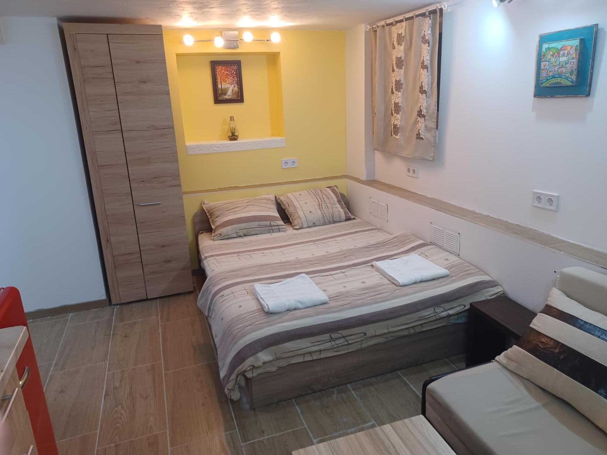 Center 5 Apartment