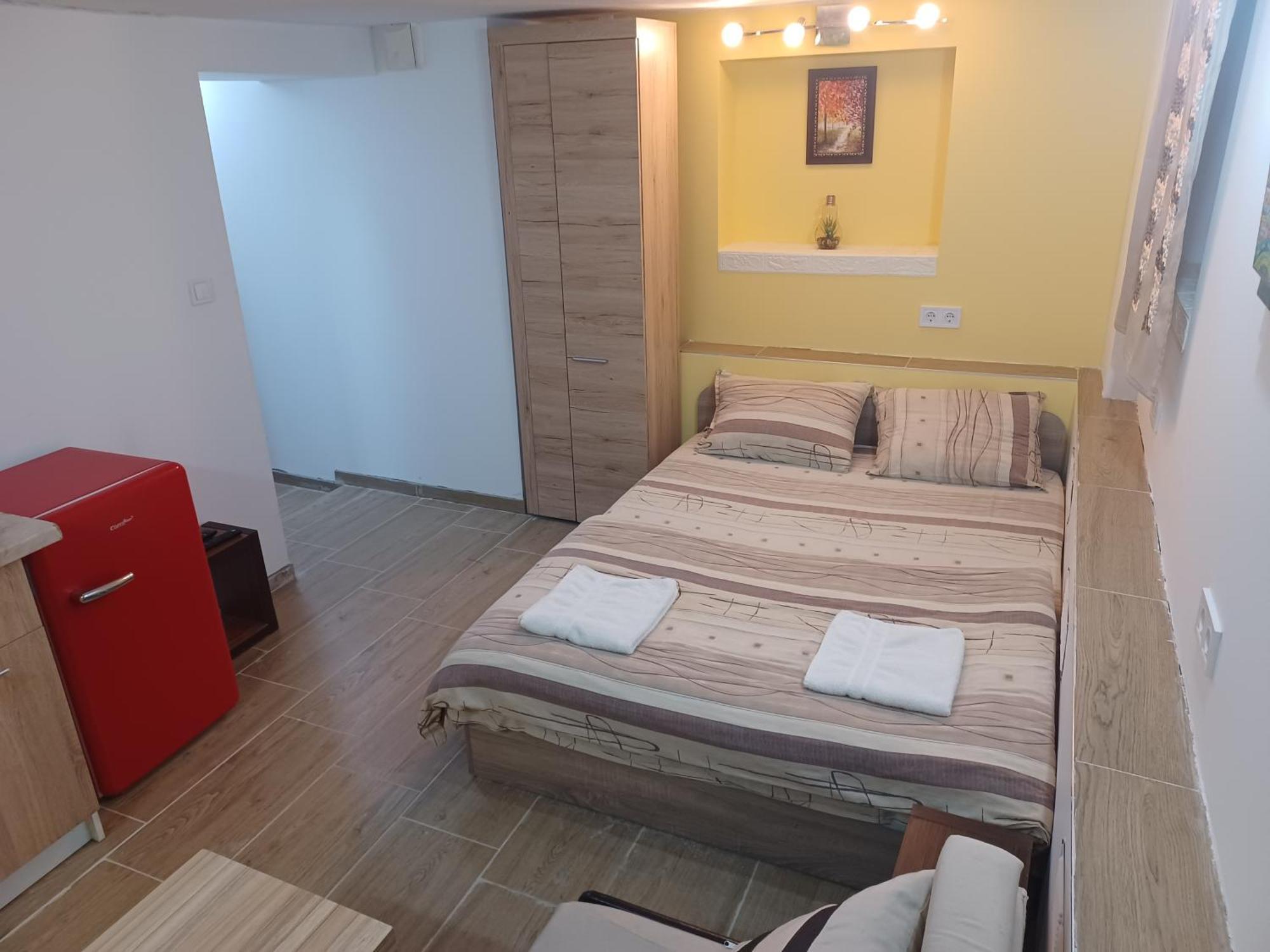 Center 5 Apartment